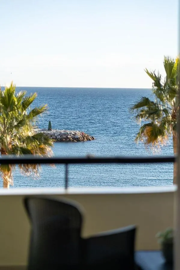 Beachfront Studio With Stunning Sea Views Marbella Appartamento